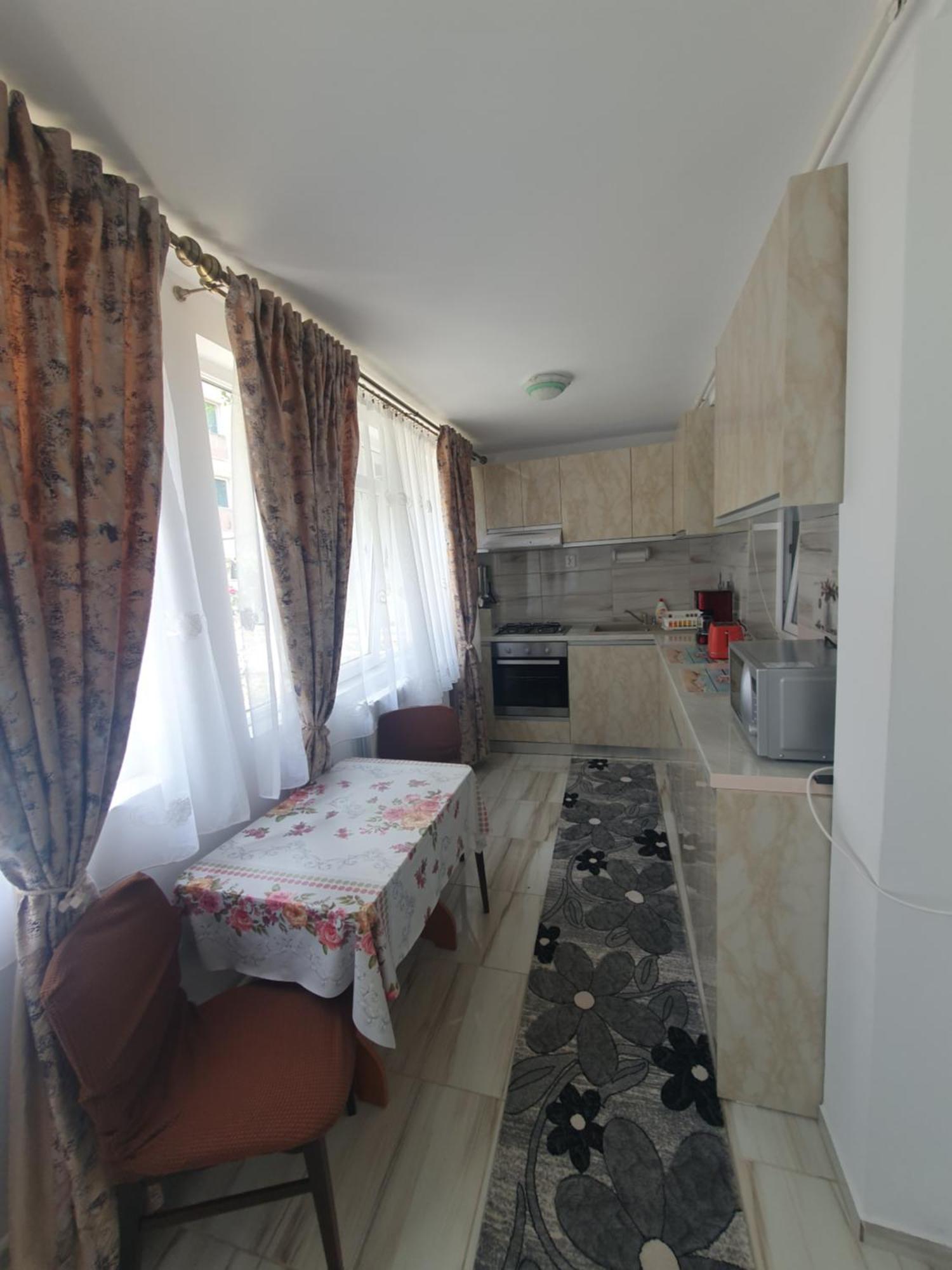 Apartamento Apartament Beatrice Năvodari Exterior foto